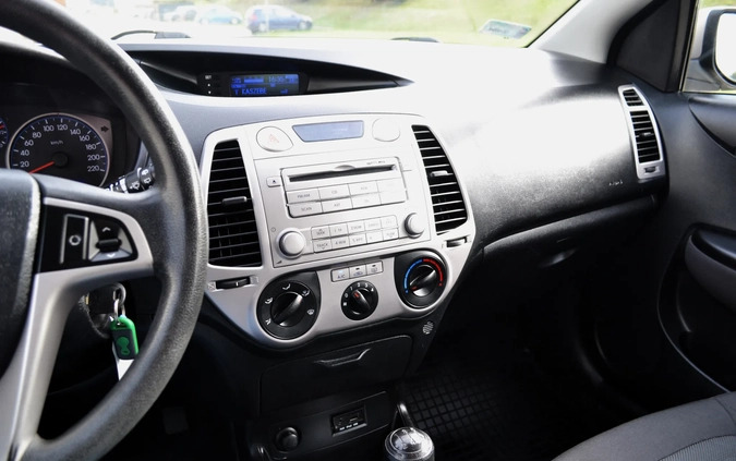 Hyundai i20 cena 14999 przebieg: 150000, rok produkcji 2010 z Gdańsk małe 781